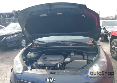 2018 Kia Sportage Lx z USA, uszkodzony, nr VIN KNDPM3AC1J7326959